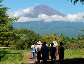 富士山麓の自然環境に恵まれた実習施設
